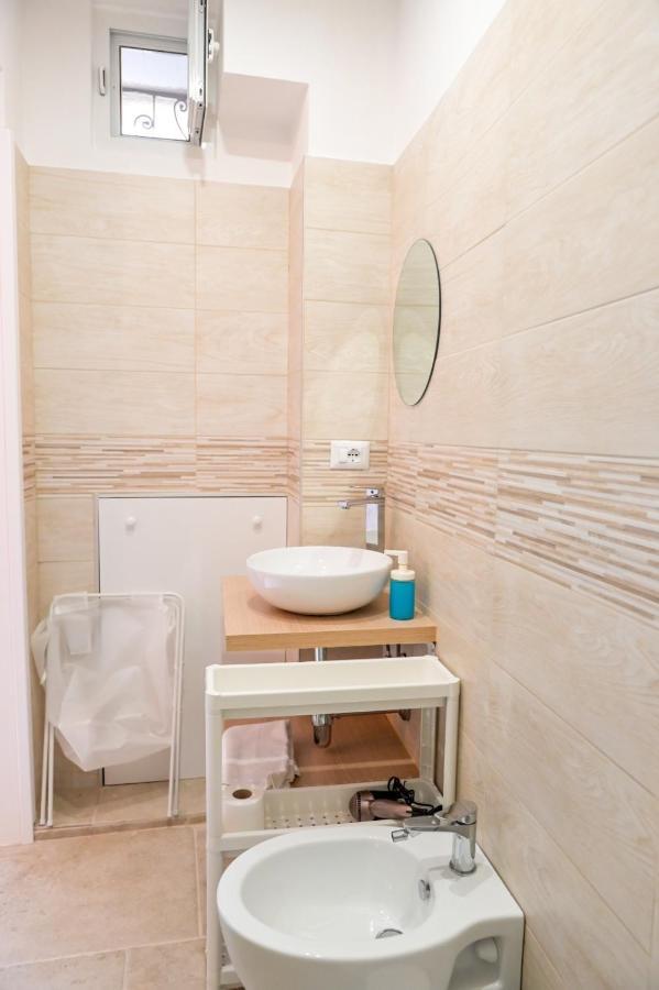 Ferienwohnung Dimora Lilina Bari Exterior foto